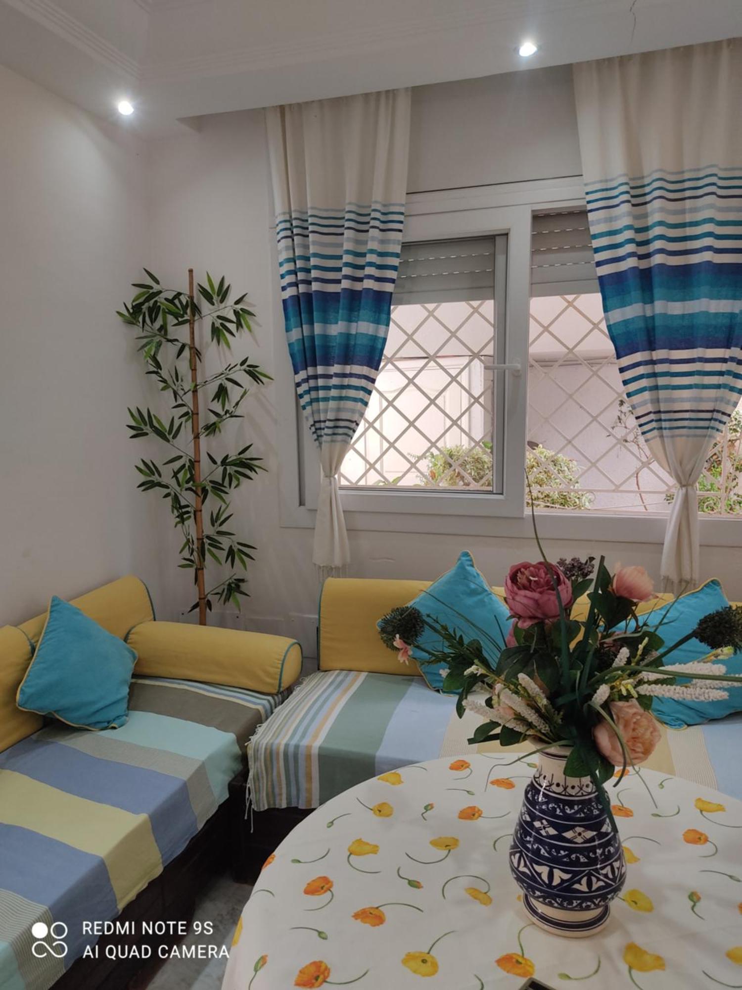 Etage De Villa Avec Jardin, Pres De L'Aireport Et Parking Prive Arjána Kültér fotó