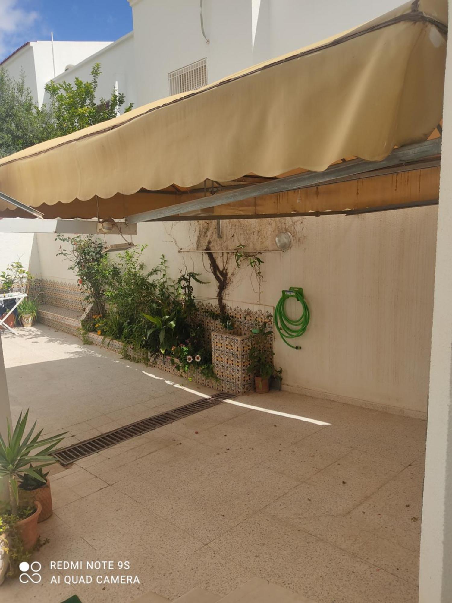 Etage De Villa Avec Jardin, Pres De L'Aireport Et Parking Prive Arjána Kültér fotó